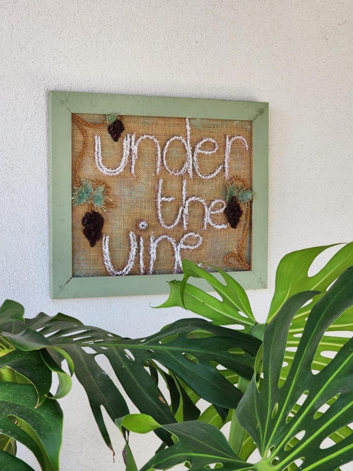 Apartment Under The Vine Garden House *